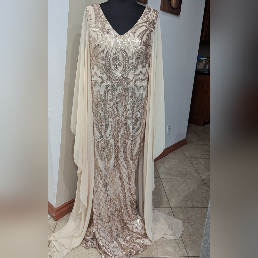 Unithorse Cream and Gold Women's Dress